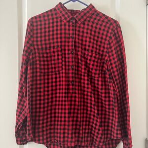 Old Navy Red and Black Plaid Button-Up Shirt